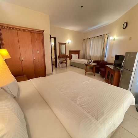 Tara Hotel Llc Dubai Buitenkant foto