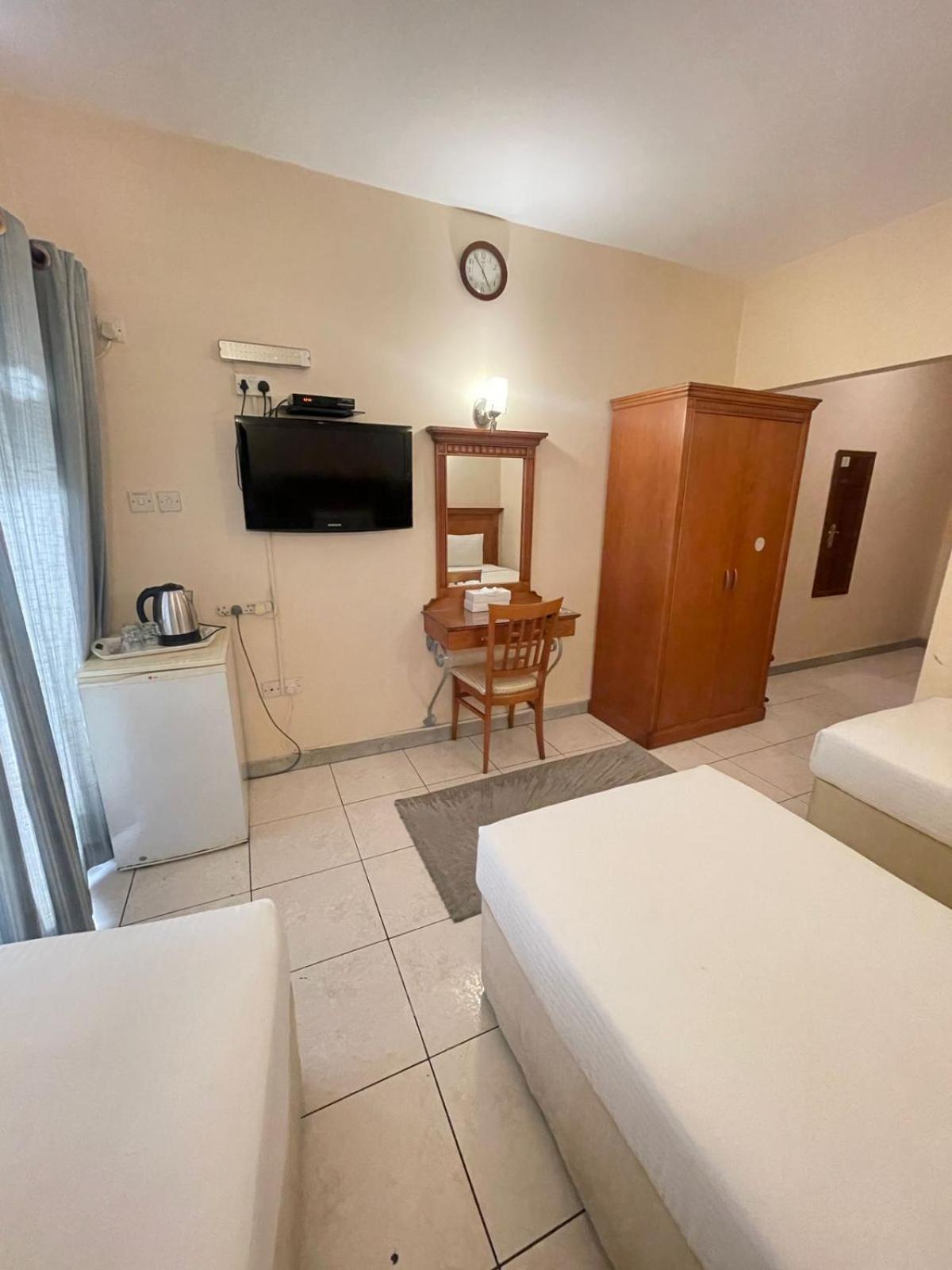 Tara Hotel Llc Dubai Buitenkant foto