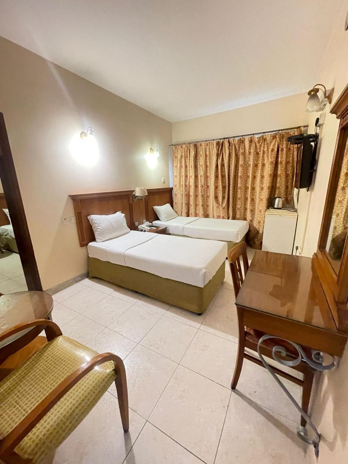 Tara Hotel Llc Dubai Buitenkant foto